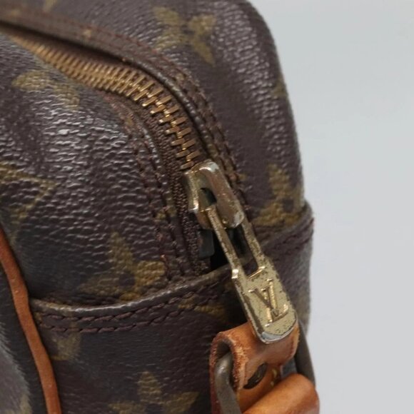 LOUIS VUITTON Monogram Trocadero 27 Shoulder Bag - Picture 11 of 16